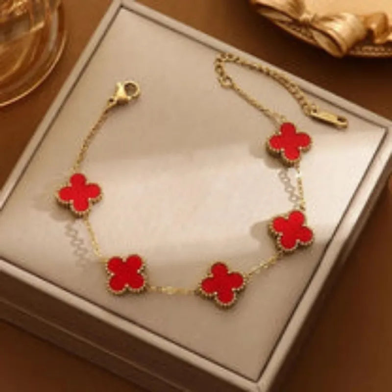 Pulsera Van Cleef | Protección, elegancia y buena suerte en tu muñeca.